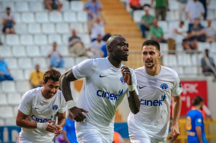 Mbaye Diagne, Avrupanın zirvesine çıktı 45