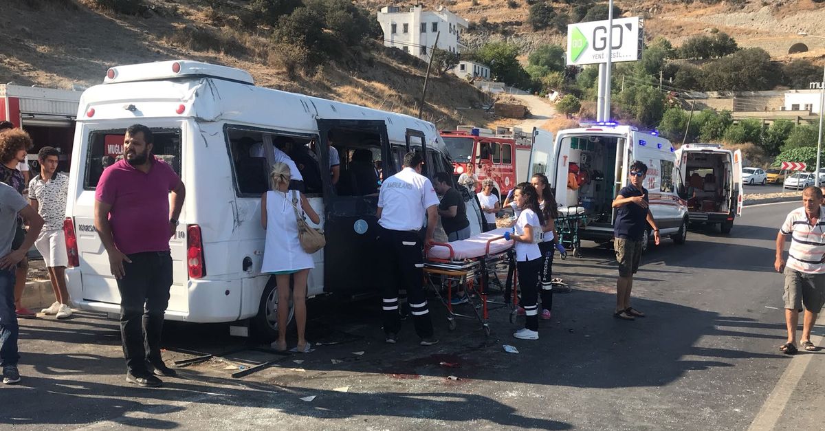 Bodrum Da Trafik Kazasi 10 Yarali Gundem Haberleri