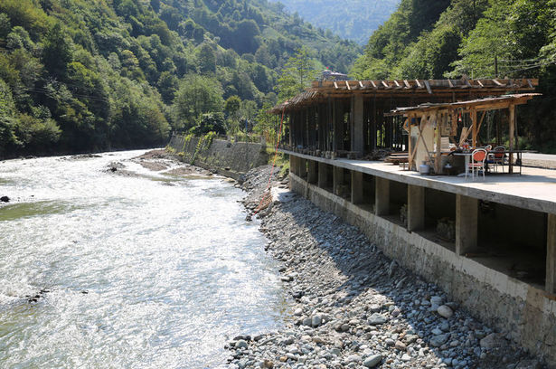 İmar barışını kullanıp Fırtına Vadisine otel kondurdular 100