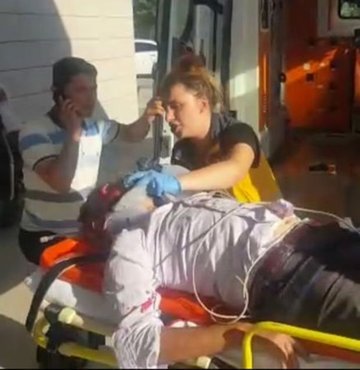 Ambulansın çarptığı yaşlı adam hayatını kaybetti