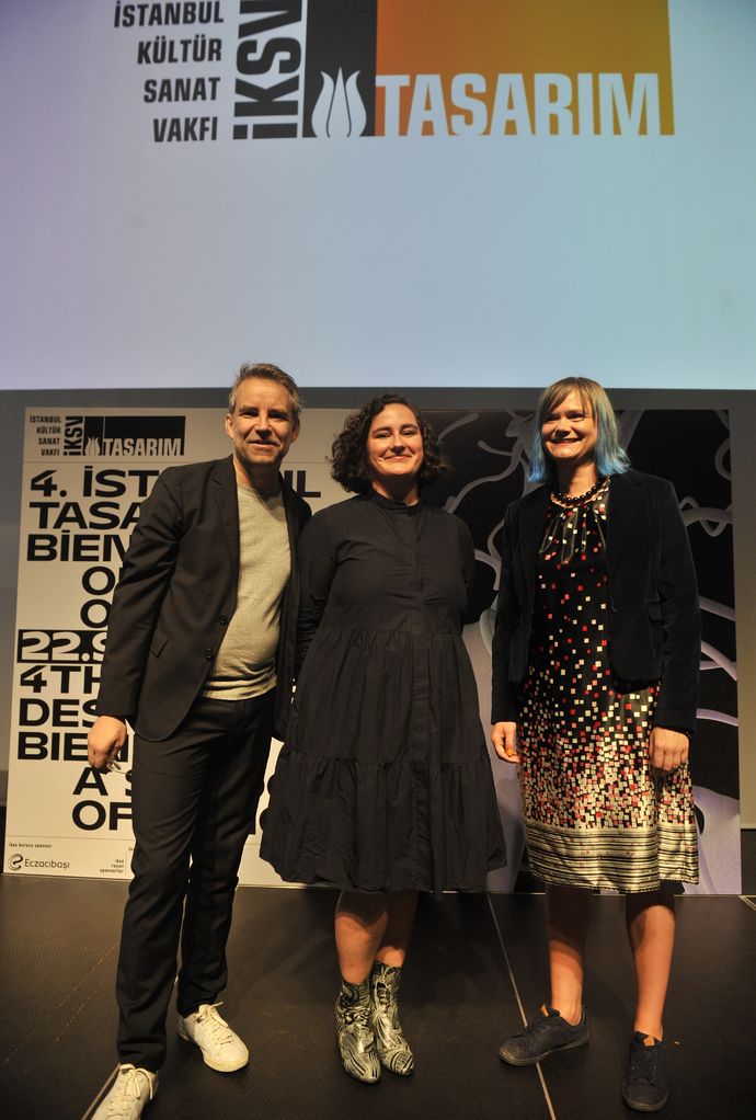 Jan Boelen, Vera Sacchetti ve Nadine Botha (soldan sağa)