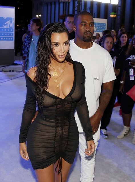 Kim Kardashian'ın eşi Kanye West adını değiştirdi - Magazin haberleri