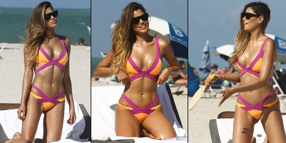 Güzellik kraliçesi plajda...