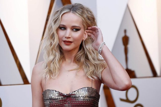 Jennifer Lawrence Sosyal Medyada Rontgenci Gibiyim Magazin Haberleri Dunyadan Haberleri