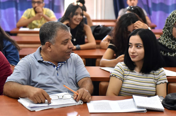 Müslüm Kaya, hem öğretmen hem de öğrenci...