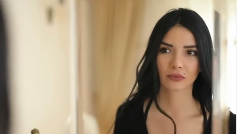 Gardirop Savaslari Gizem Dinibutunoglu Kimdir Nereli Hakkinda Kisa Bilgi Mavi Ile Pembe