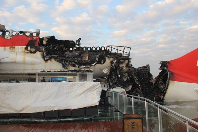 Konya'daki ünlü uçak restoranda korkutan yangın