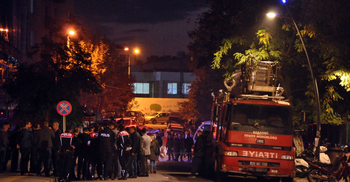 Lüleburgaz'da AVM'de yangın! Mahsur kalanlar var