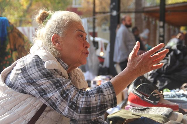 Yeşilçam'ın 'Bayan Bacak'ı Serpil Örümcer tezgah başında
