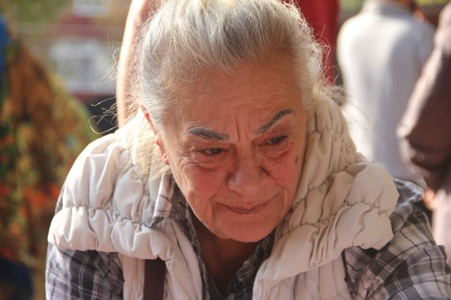 Yeşilçam'ın 'Bayan Bacak'ı Serpil Örümcer tezgah başında