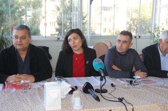 CHP'de yerel seçim öncesi toplu istifa şoku