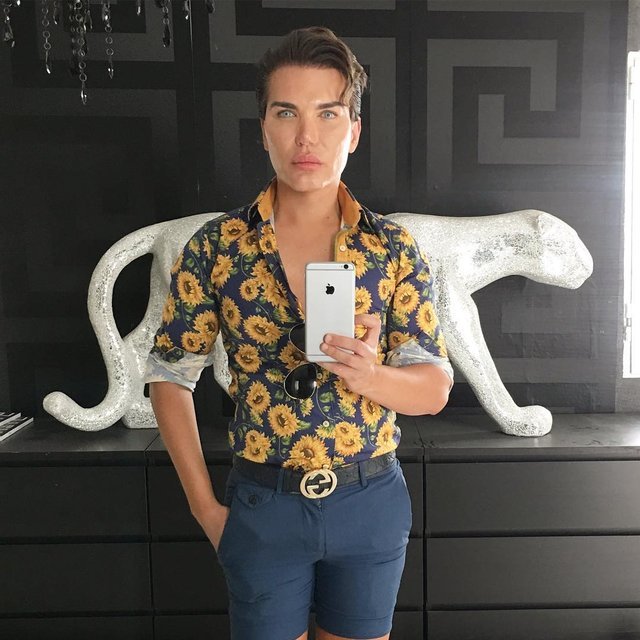 Oyuncak bebek gibi görünmek isteyen çılgın 10 kişi!