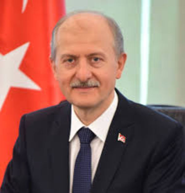 Fatih Belediye Başkanı Hasan Suver