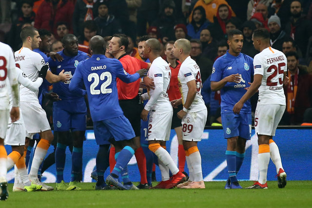 Galatasaray - Porto maçının yazar yorumları Galatasaray - Porto maçının yazar yorumları