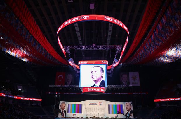 AK Parti İstanbul adaylarını açıkladı 