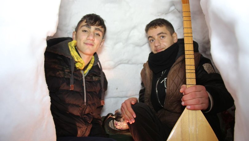 Erzurum Da Liseli Iki Arkadas Kardan Ev Yapti Gundem Haberleri