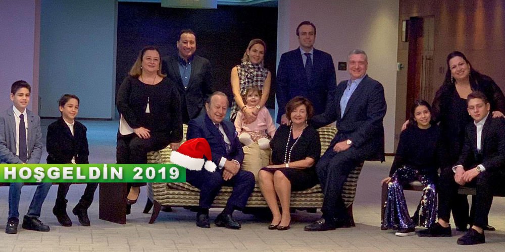 Ulusoy Ailesi'nin yılbaşı kutlaması...