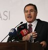 Kamu Başdenetçisi Şeref Malkoç, 31 Mart yerel seçimleri öncesi siyasi parti genel başkanlarına mektup yazarak seçim beyannamelerinde ombudsmanlığa daha fazla yer ayırmalarını önerdi. Malkoç, liderlere mektubunda seçim sonrası kurumun tavsiye kararlarına uyulacağının beyan edilmesinin, daha iyi bir yerel yönetim açısından çok önemli bir adım olacağı kanaatinde olduklarını aktardı