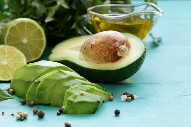 Haftada bir adet avokado yemek kalp krizi riskini azaltıyormuş!