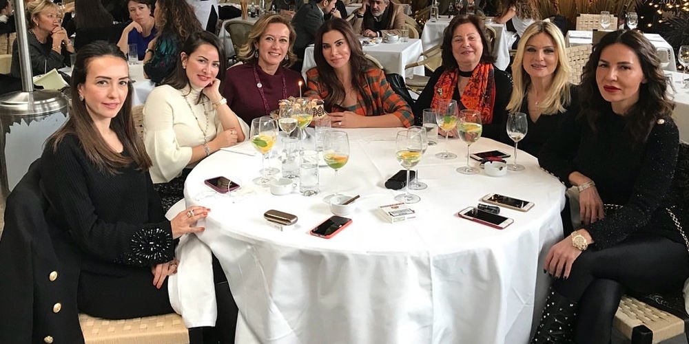 Dernek üyeleri yemekte buluştu