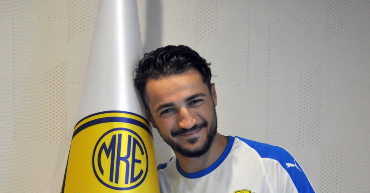 Erdem Şen Chavese transfer oldu 84