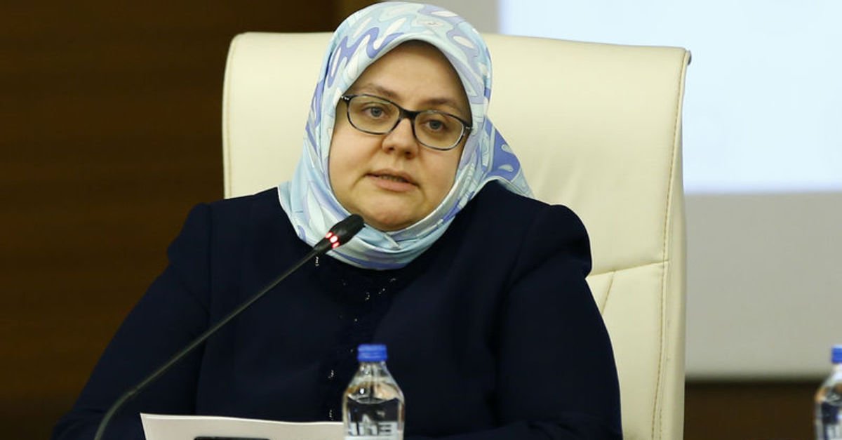 Aile, Çalışma ve Sosyal Hizmetler Bakanı Selçuk: EYT Gündemimizde Yok Aile, Çalışma ve Sosyal Hizmetler Bakanı Selçuk: EYT Gündemimizde Yok