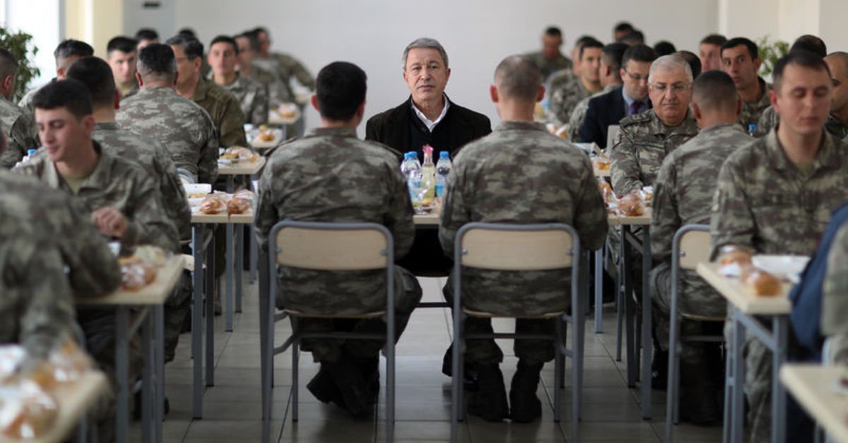 Son dakika: Bakan Hulusi Akar ve kuvvet komutanları Hatayda bir araya geldi 64