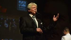 Adicheden göçmen öyküleri Adicheden göçmen öyküleri