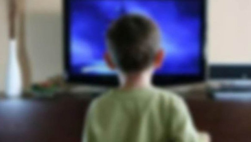 Üzerine televiyon düşen çocuk öldü