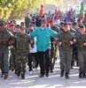 Venezuela Devlet Başkanı Nicolas Maduro, ülkesindeki "emperyalist darbe girişimi" karşısında askerlerden "birlik ve disiplin" içinde olmalarını istedi. 