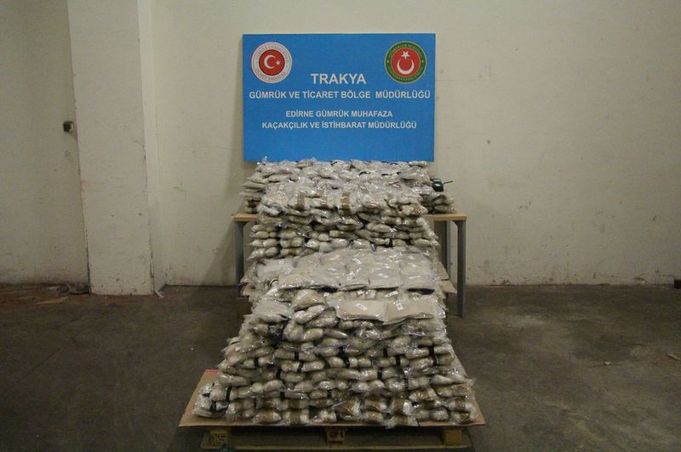 Kapıkule Sınır Kapısı'da TIR'a operasyon