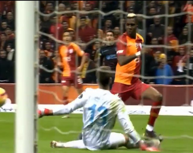 Galatasaray - Trabzonspor maçının hakemi Ümit Öztürk'ün raporu ortaya çıktı!