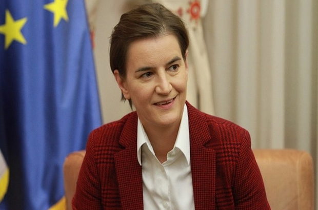 Sırbistan Başbakanı'nın eşcinsel hayat arkadaşı doğum yaptı