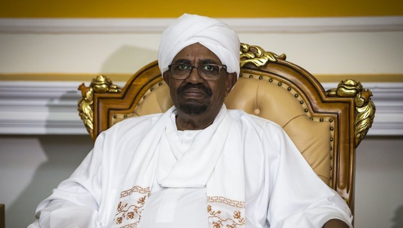 Son dakika... Sudan'da hükümet fesh edildi