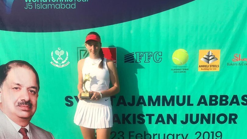 Türk tenisçi Ayşegül Mert, ilk zaferini Pakistan'da katıldığı turnuvada elde etti