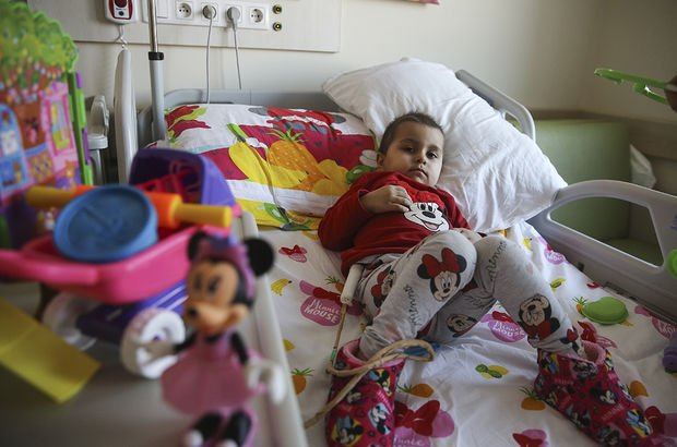 Lösemi hastası Aysima'nın babasının arkadaşlarından kök hücre bağışı