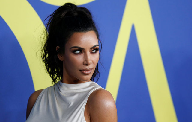 Kim Kardashian gece gezmesinde - Magazin haberleri