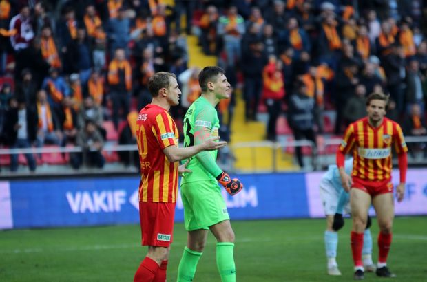 Lung, kalesinde devleşti