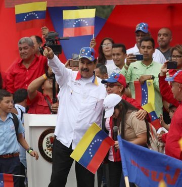 Maduro yeni kabineyi açıklayacak