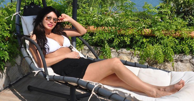 Ebru Polat:
