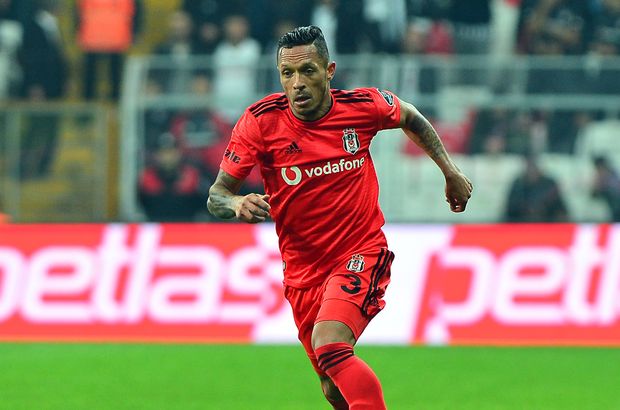 Adriano’nun yerine o geliyor!