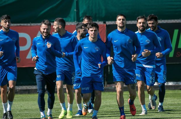 Banyolar için egzoz fanları: tipleri ve ek fonksiyonlar 85