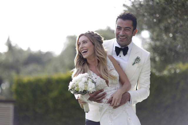 Sinem Kobal ile Kenan İmirzalıoğlu aşka geldi - Magazin haberleri