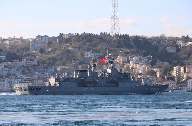 NATO gemileri Boğazı'dan geçti
