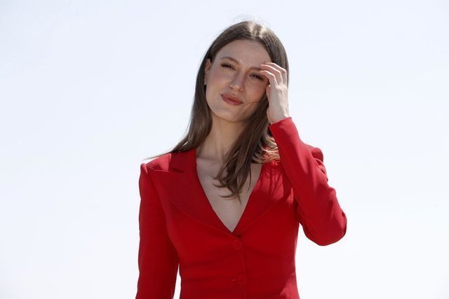 Serenay Sarıkaya: Kalıpları kırmak başarıyı getirir - Magazin haberleri