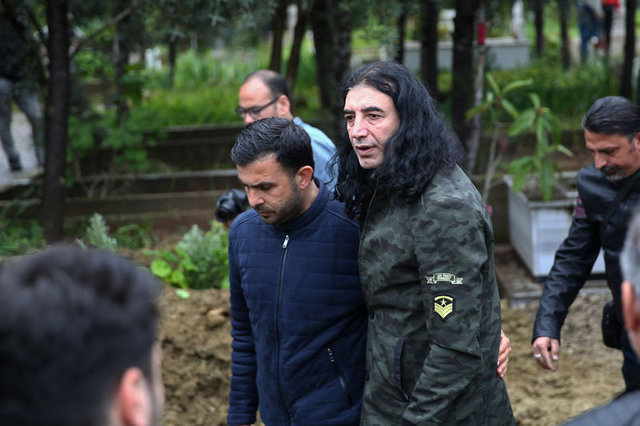 Son Dakika: Murat Kekilli'nin babası Mustafa Kekilli son yolculuğuna uğurlandı - Magazin haberleri