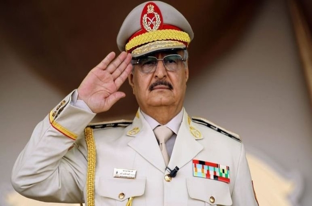 Halife Hafter: Libya'nın başkenti Trablus'u ele geçirmeye çalışan komutan
