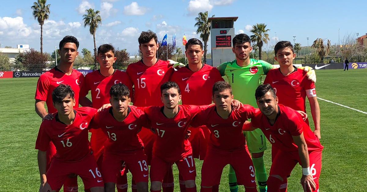 3 u 17. 3 u 17. Кыргызстан u17 дети азии. Матч по футболу u17 казахстан. Юношеская футбольная лига.