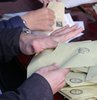 İstanbul kim kazandı soruları tüm Türkiye tarafından en çok merak edilen konulardan birisi olmaya devam ediyor. İstanbul seçim sonuçlarına yapılan itiraz süreci dün sona erdi. Geriye sadece olağanüstü itiraz süreci kaldı. Maltepe