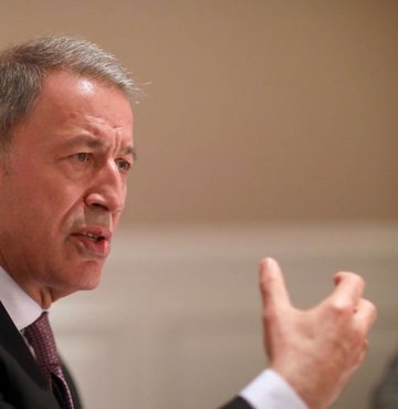 Son dakika haberi... Milli Savunma Bakanı Hulusi Akar, S-400